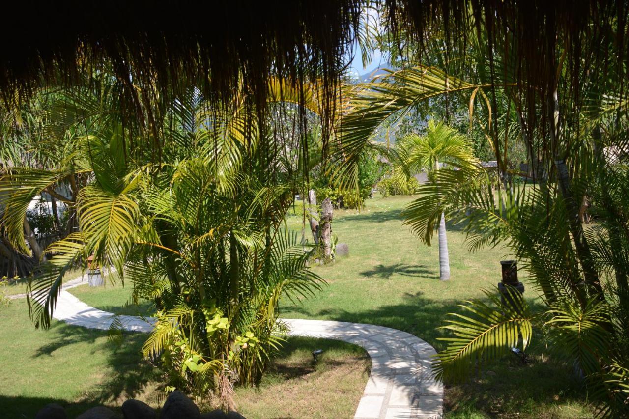 Sunia Loka Bungalows & Dive Center Pemuteran Exteriör bild