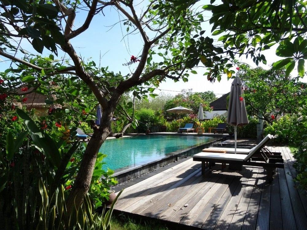 Sunia Loka Bungalows & Dive Center Pemuteran Exteriör bild