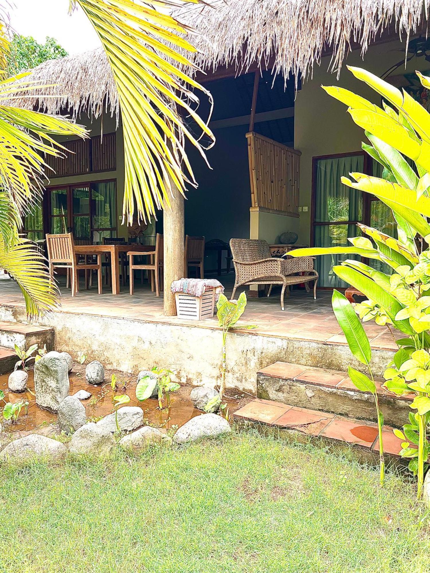 Sunia Loka Bungalows & Dive Center Pemuteran Exteriör bild