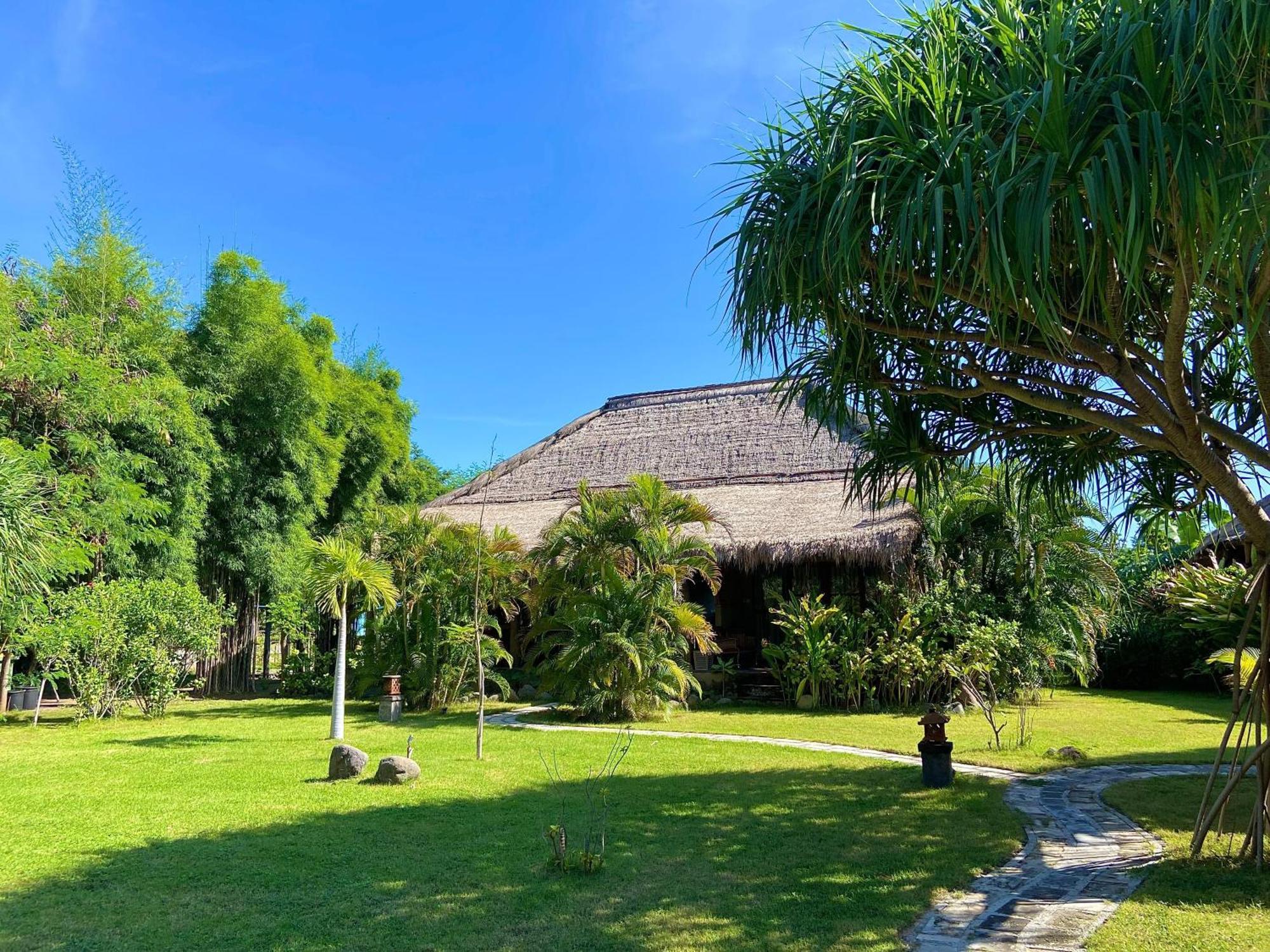 Sunia Loka Bungalows & Dive Center Pemuteran Exteriör bild