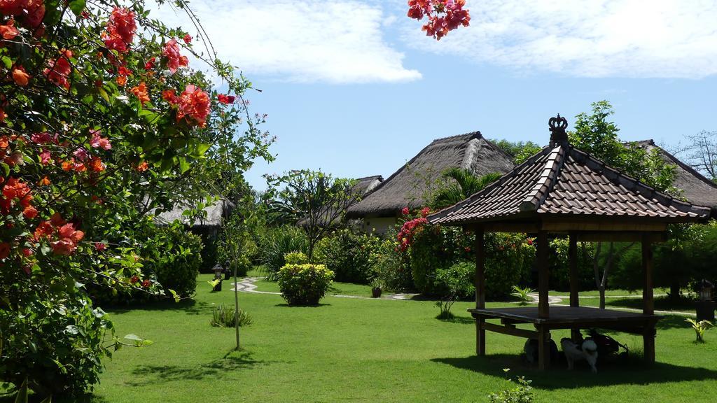 Sunia Loka Bungalows & Dive Center Pemuteran Exteriör bild