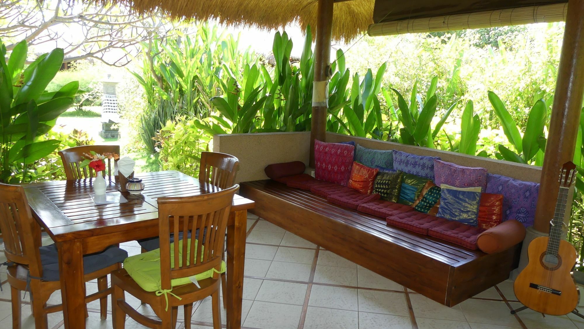 Sunia Loka Bungalows & Dive Center Pemuteran Exteriör bild